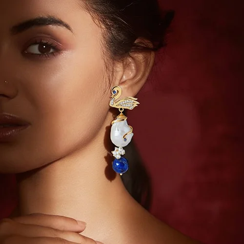 Diamond Stud Earrings Luxe Halo, Modern Gleam